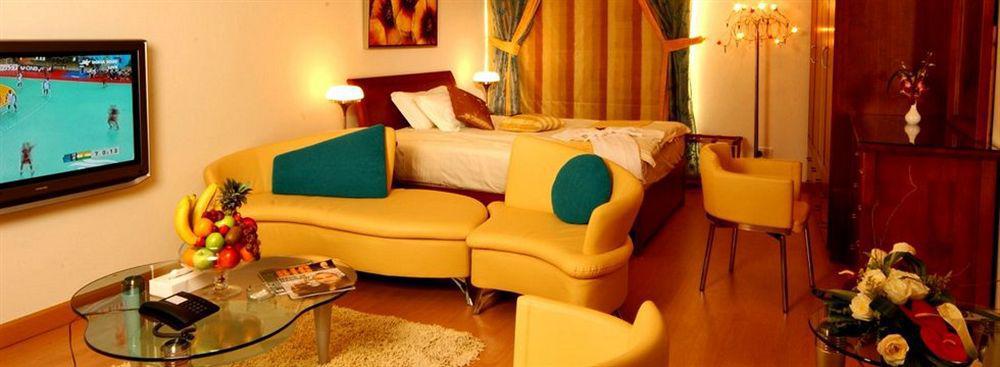 Al Safir Hotel Манама Экстерьер фото