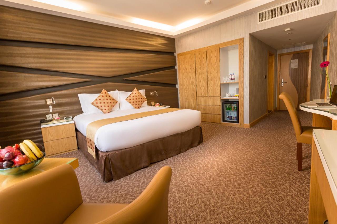 Al Safir Hotel Манама Экстерьер фото